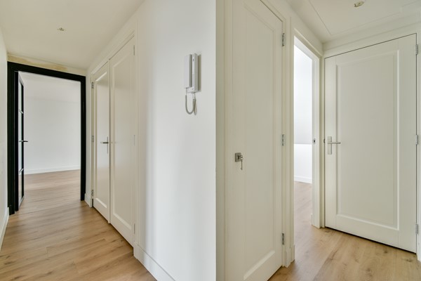 Medium property photo - Churchill-laan 187-4, 1078 DZ Amsterdam